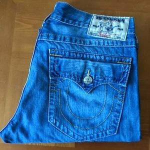 True Religion - Straight Fit 36W 32L Flap Pockets